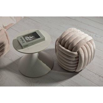 Dmora Dmora - Mesa De Caf&eacute; Orongorongo, Mesa De Centro Baja, Revistero Para Sof&aacute;, Estante De La Sala De Estar, 45x45 H39 Cm, Blanco