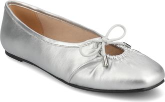 Journee Collection Women & apos;s Callee Medium and Wide Width Ballet Dress Flats