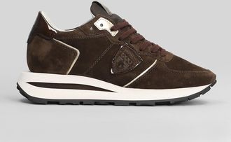 Philippe Model Trop Haute Low Sneakers In Brown Suede
