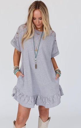 Azura Exchange Kantdetail Korte Jurk met Rimpelrand