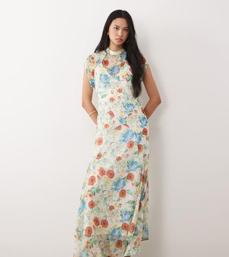 Asos Tall ASOS DESIGN Tall - Vestito lungo accollato in chiffon rosso a fiori con fondo a fazzoletto-Multicolore