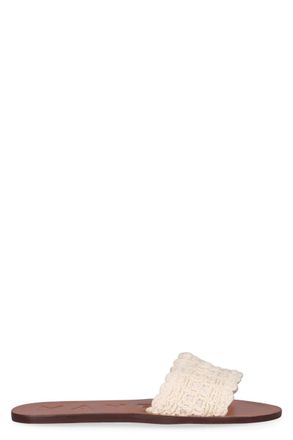 Manebì Flat Sandals