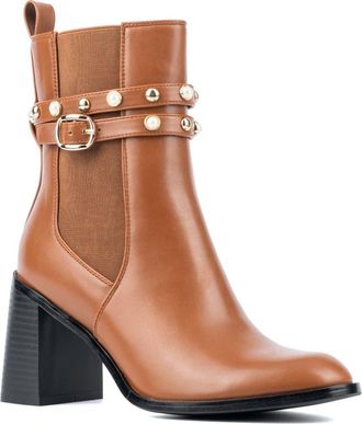 Torgeis Ivy Studded Chelsea Boot in Cognac at Nordstrom Rack, Size 10