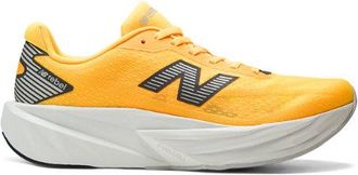 New Balance Hombre FuelCell Rebel v5 en Naranja/Gris, Talla 42.5