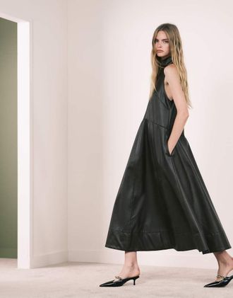 Asos Vestito lungo accollato effetto pelle con cuciture a vista marrone vintage