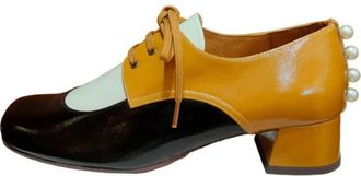 Chie Mihara Schoenen met pareldetail en lakleer met veters - Dames - Laarzen met Hak - Veelkleurig - 36 1/2 EU - Leer - Schoenen