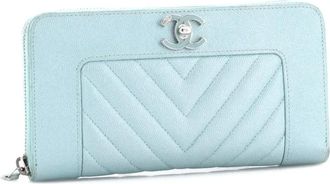 Chanel Portafoglio Mademoiselle in pelle Caviar trapuntata con zip - Blu