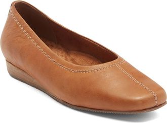 Softwalk Vera Cruz Flat in Tan Pearl at Nordstrom Rack, Size 8.5