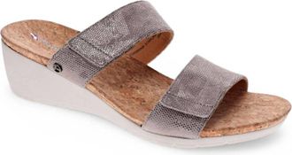 Revere Comfort Shoes Womens Sorrento Wedge Sandal In Champagne Angle