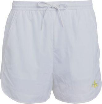 Calvin Klein PARTES DE ABAJO - Pantalones cortos y bermudas en YOOX.COM