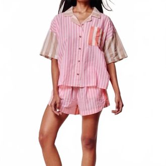 Echo Cassis Shorts In Beach Pink