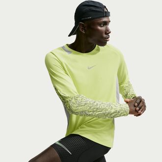 Nike Mens Stride Dri-FIT Winterized Long-Sleeve Running Top in Yellow | IO1235-736