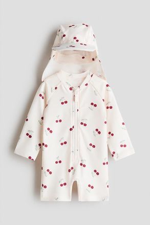 H&M Upf 50 Sun Protection Set in Light Pink/cherries at Nordstrom, Size 9-12M