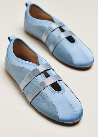 Intentionally blank Sporty Ballet Sneakers
