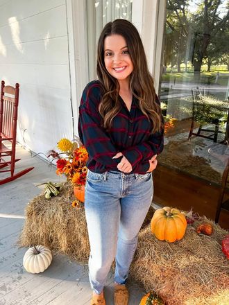 Kut from the Kloth Tessa Crop Flannel Shirt In Navy/ Wine