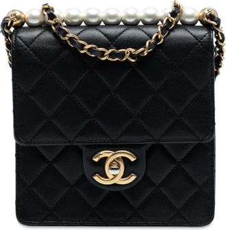 Chanel Pre-owned Womens Small Lambskin Chic Pearls Flap - Black Leather - One Size