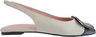 Pretty Ballerinas Womans Ella Slingback Flats In Cream And Black