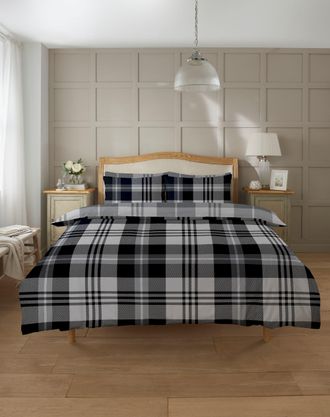 Lewis's Glasgow Check Duvet Set - Grey - King | TJ Hughes