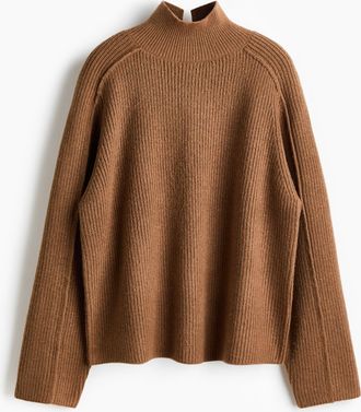 H&M Gerippter Pullover mit Turtleneck - Beige