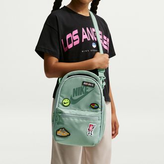 Nike Patch Lunch Tote (4L) in Green | 9A3089-G0Z