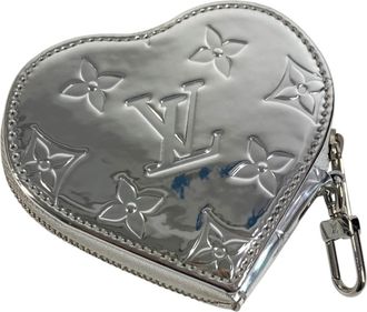 Louis Vuitton Silver Leather Coin Purse/Coin Case (Pre-Owned)