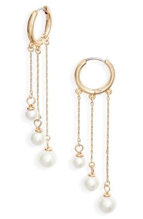 Nordstrom Graduated Faux Pearl Linear Drop Earrings in White- Gold at Nordstrom