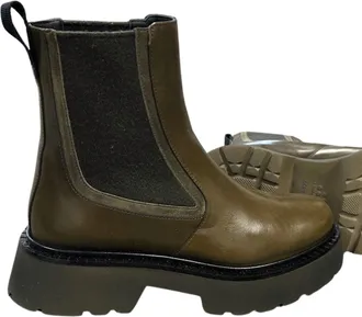 Homers Womens Row Boot In Olive