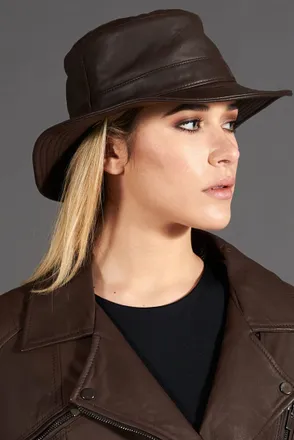 D'Arienzo Cappello da donna in pelle testa di moro stile secchiello DArienzo, Seleziona Taglia XL (61cm), Colore Testa di moro