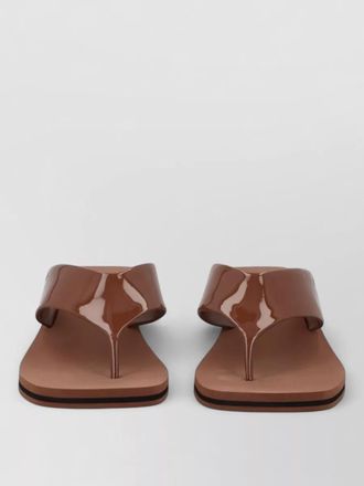 Chlo&eacute; block heel sandals glossy finish open toe