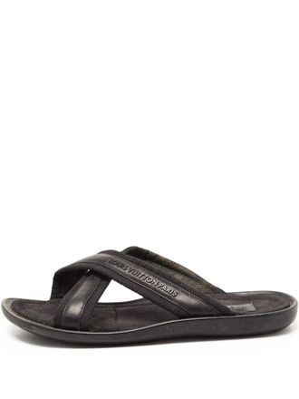 Louis Vuitton Leren sandalen met logo-reliëf - Zwart