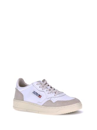 Autry Mens Medalist Low Sneakers White Calf Leather Bos Taurus