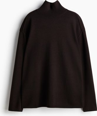 H&M Turtleneck-Pullover aus Merinowolle - Brown