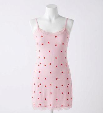 Z Supply Little Things Heart Chemise In Pink Marshmallow