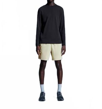 On Focus Long T Shirt In Black