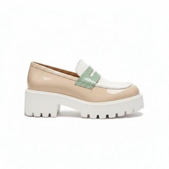 Nero Giardini Womens Vernice Loafer In Cream Green Flat