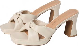 Chinese Laundry Womens Gwinn Platform Heel In Bone