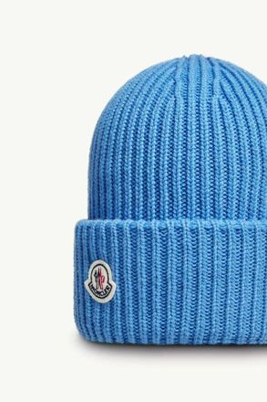 Moncler L20913B00087M1127704 Ribbed Knit Beanie - Blue
