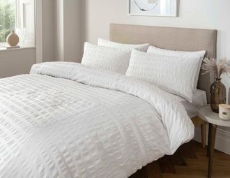 Lewis's Seersucker Duvet Set - White - Double | TJ Hughes