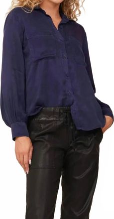 Bella Dahl Two Pocket Bishop Sleeve Shirt In Navy