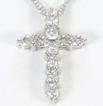 C&A Unbranded (18K) Necklace (Pre-Owned)