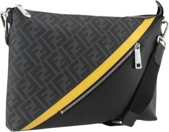 Fendi Pre-owned Cross Body Bags, female, Black, Size: ONE SIZE Pre-owned Vintage Zucca Canvas Shoulder Bag