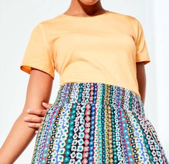 Nic+Zoe Short Sleeve Shirt Tail Crew Tee In Sunflower