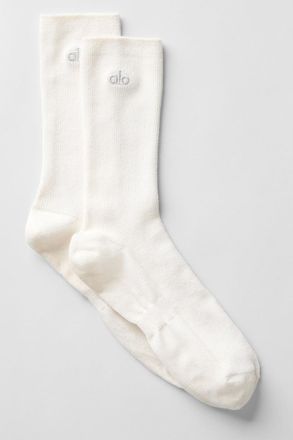 Alo | Half-Crew Understated Socks in Ivory, Size: Medium
