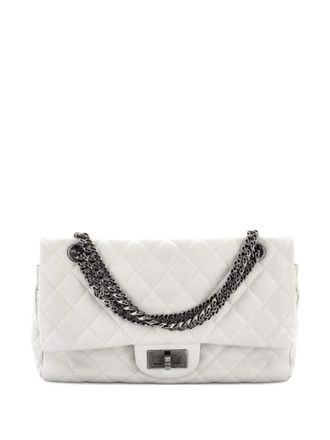 Chanel Reissue 2.55 Flap Bag Quilted Caviar 225 shoulder bag - Neutrals