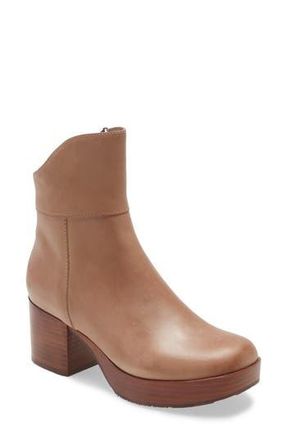 Chocolat Blu Retro Platform Boot in Taupe Leather at Nordstrom Rack, Size 7.5