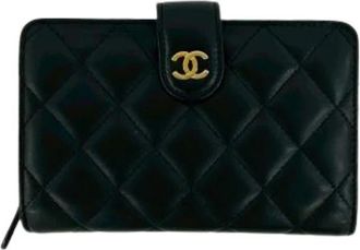 Chanel Pre-owned Wallets, female, Black, Size: ONE SIZE Pre-owned Vintage Bi-fold Wallet