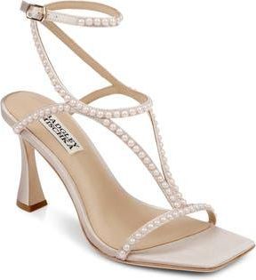Badgley Mischka Gianni Ankle Strap Sandal in Soft Beige at Nordstrom Rack, Size 9