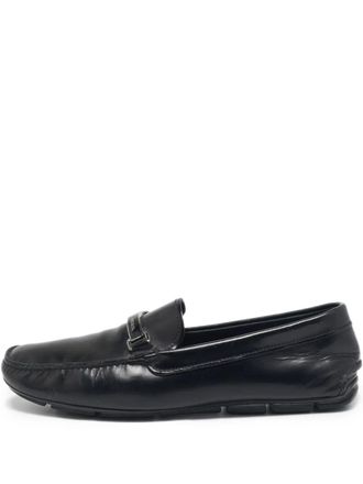 Prada Loafers met logoplakkaat - Zwart