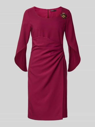 Vera Mont Knielanges Cocktailkleid mit Applikation in Bordeaux, Gr&ouml;&szlig;e 42