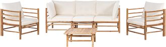 Beliani Conjunto Modular De Jard&iacute;n De 6 Piezas Sof&aacute; De 3 Plazas 2 Sillones Y Mesa De Centro De Bamb&uacute; Natural Cojines Blanco Crema Cerreto